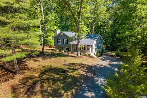 309 Crestfield Court Charlottesville VA 22911