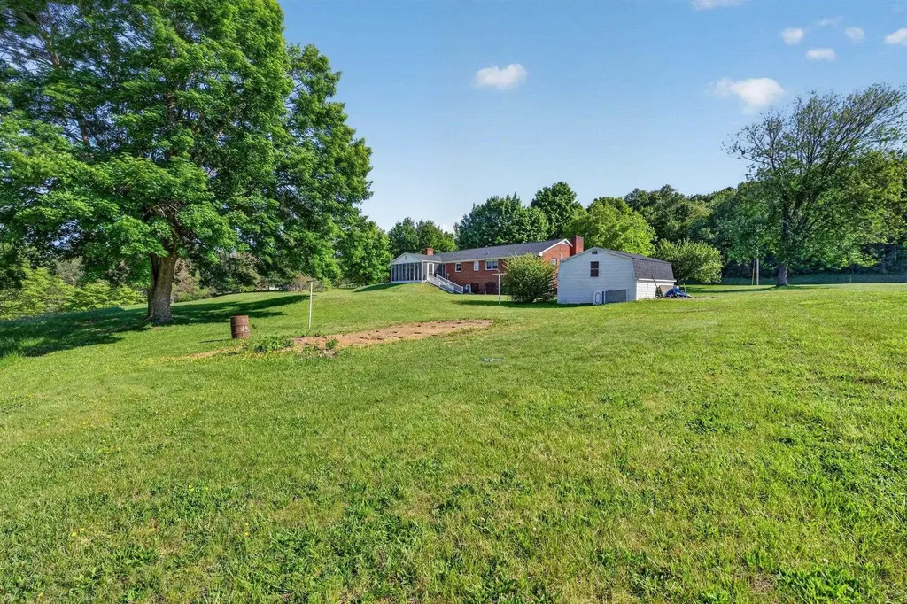 17421 Spotswood Trail Elkton VA 22827