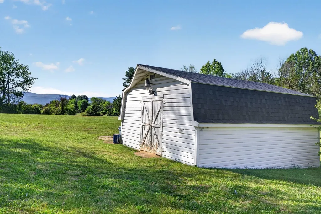 17421 Spotswood Trail Elkton VA 22827