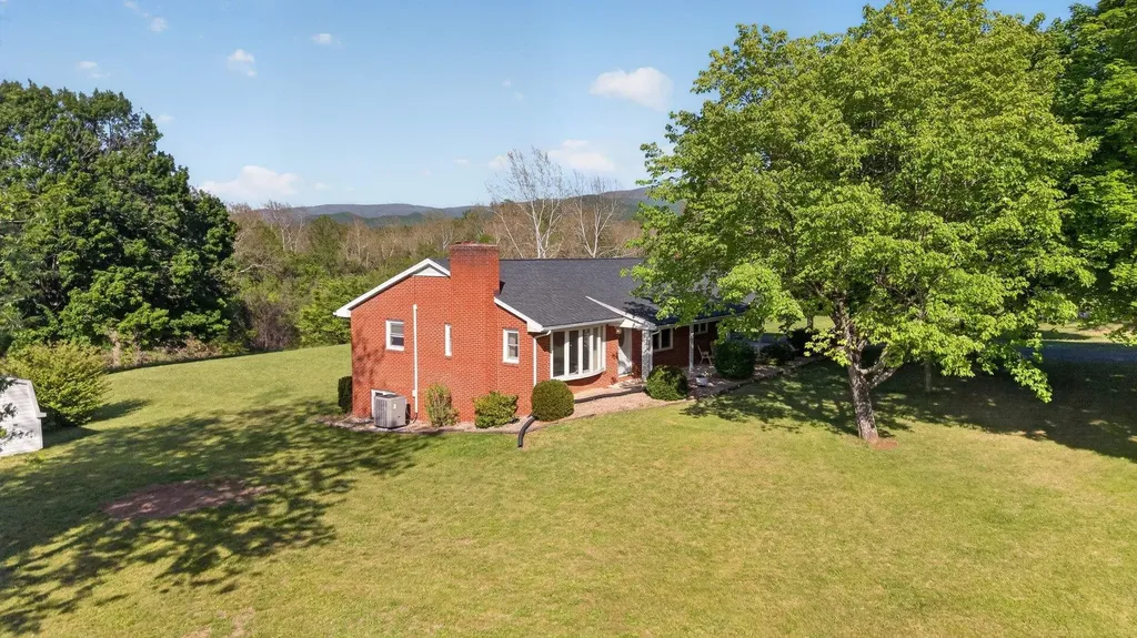 17421 Spotswood Trail Elkton VA 22827