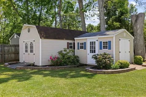 21 Lady Slipper Drive Waynesboro VA 22980