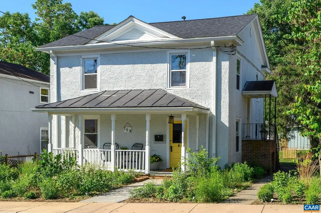 Charlottesville VA, 704 Blenheim Avenue