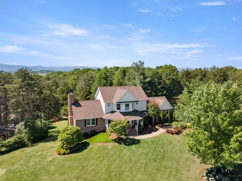 269 Baldwin Lane Staunton VA 24401