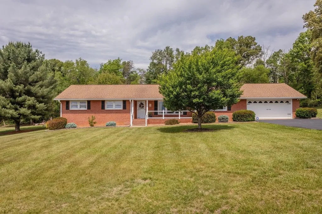 255 Verbena Road Shenandoah VA 22849