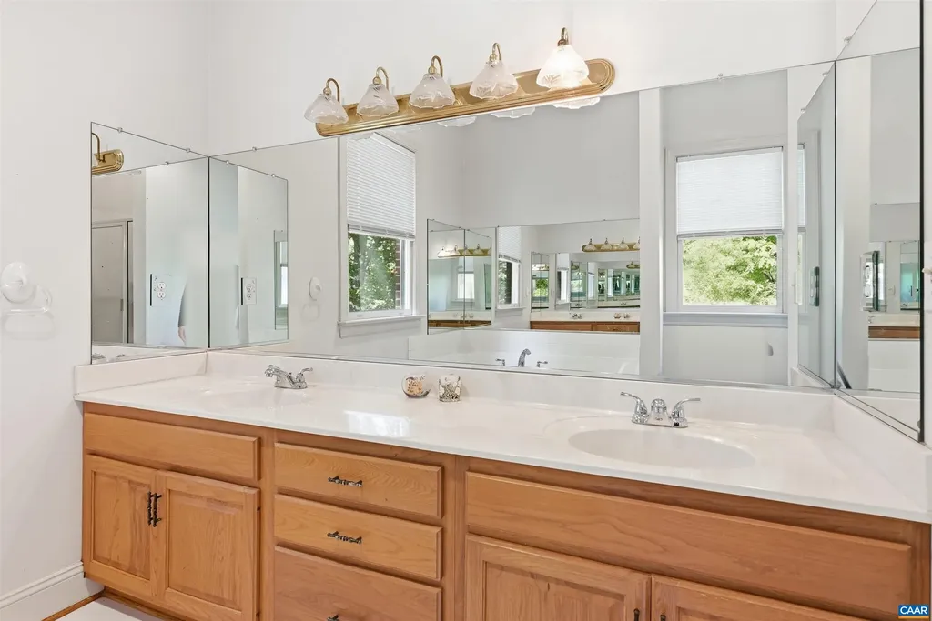 3182 Wallingford Lane Keswick VA 22947