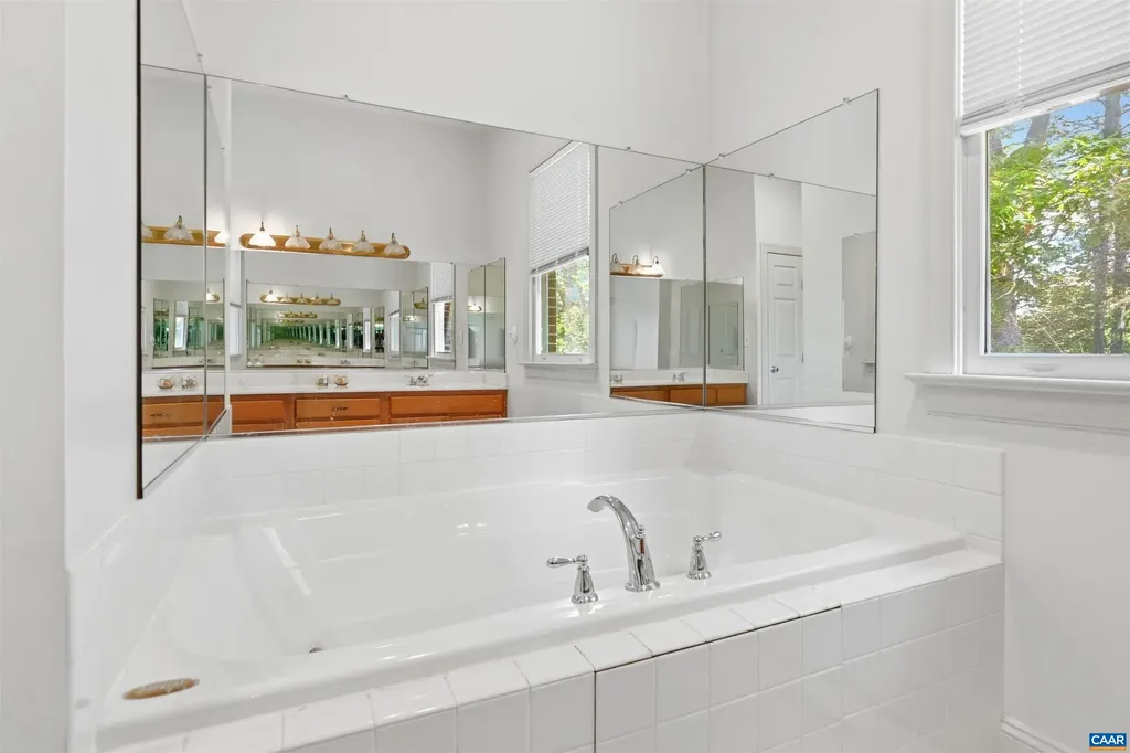 3182 Wallingford Lane Keswick VA 22947