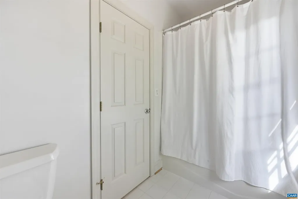 3182 Wallingford Lane Keswick VA 22947