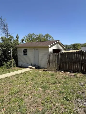 845 3rd Street Waynesboro VA 22980