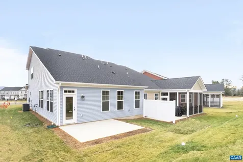 135 Springdale Road Waynesboro VA 22980