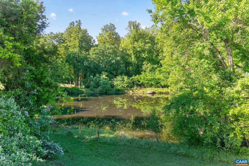 1037 Somer Chase Court Charlottesville VA 22911