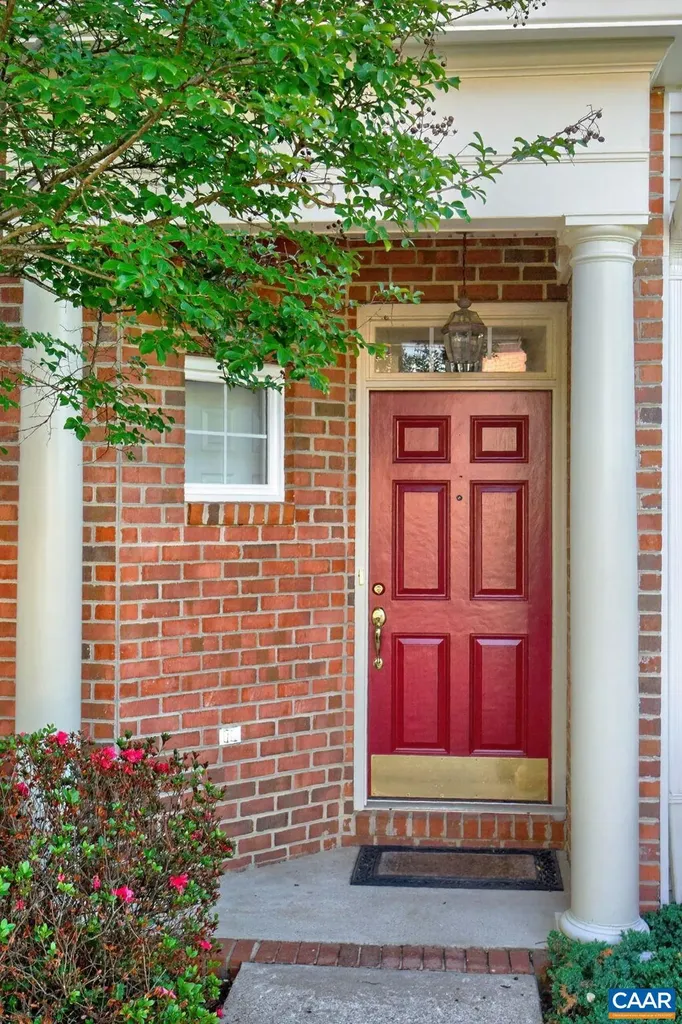 1037 Somer Chase Court Charlottesville VA 22911