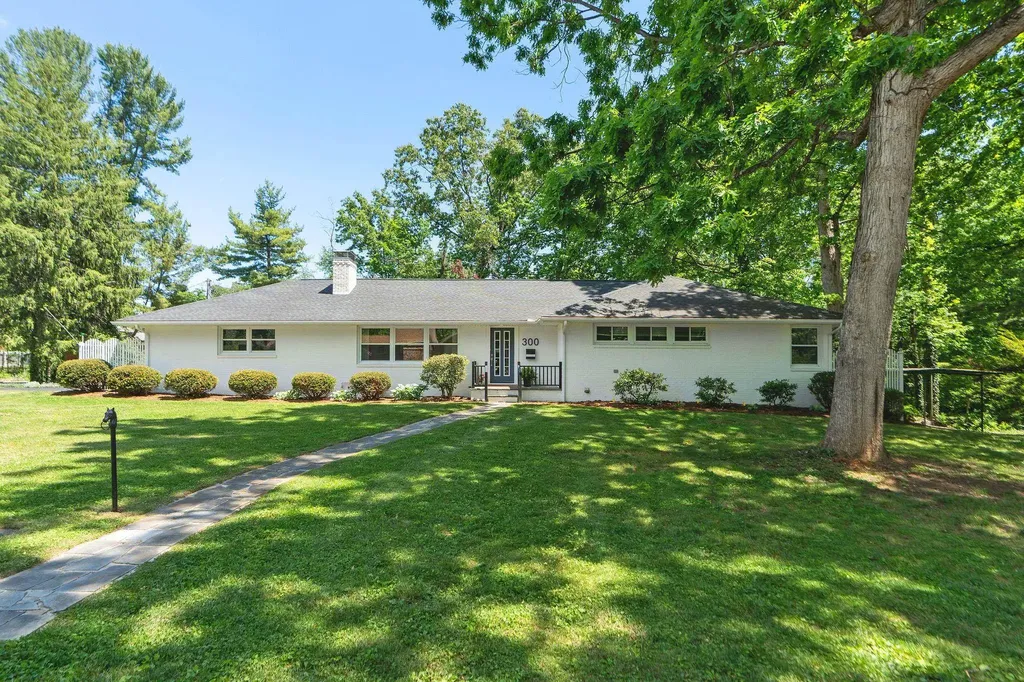 300 Ellison Lane S Waynesboro VA 22980