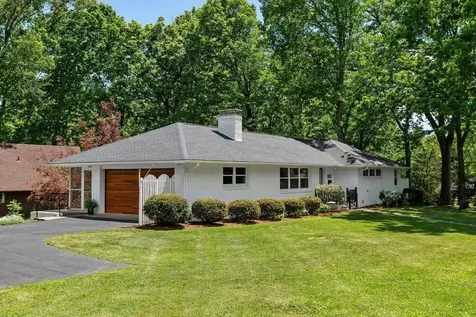 300 Ellison Lane S Waynesboro VA 22980