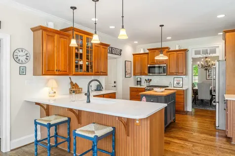209 Kings Square Staunton VA 24401