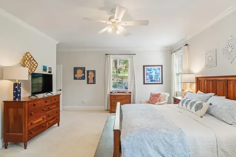 209 Kings Square Staunton VA 24401