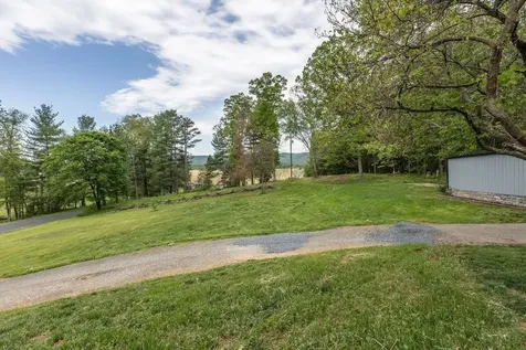 547 Grindstone Road Bridgewater VA 22812