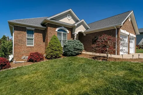 121 Leonard Court Harrisonburg VA 22801