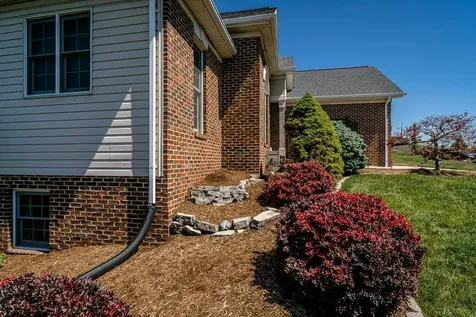 121 Leonard Court Harrisonburg VA 22801