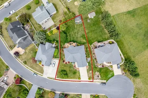 121 Leonard Court Harrisonburg VA 22801