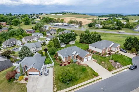 121 Leonard Court Harrisonburg VA 22801