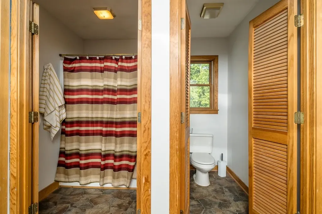 6070 Fredericksburg Road Barboursville VA 22923