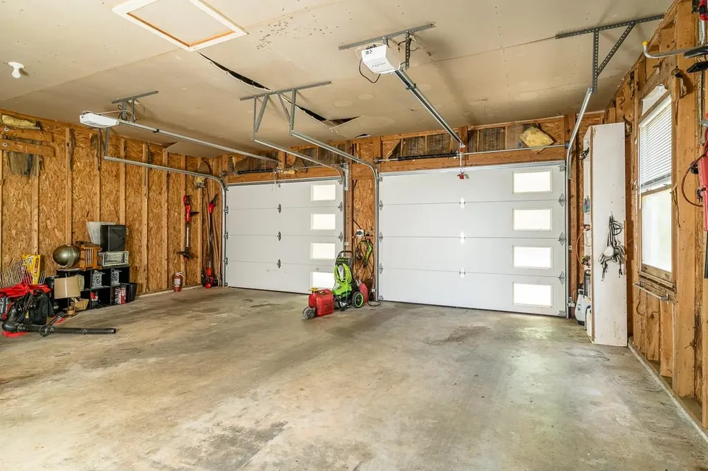 6070 Fredericksburg Road Barboursville VA 22923