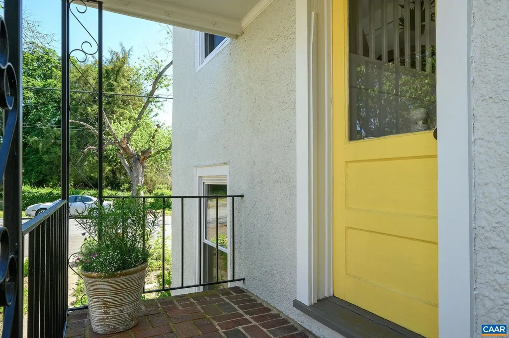 704 Blenheim Avenue Charlottesville VA 22902