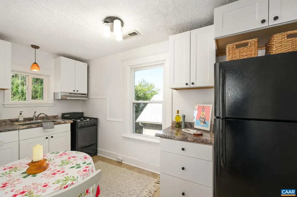 704 Blenheim Avenue Charlottesville VA 22902