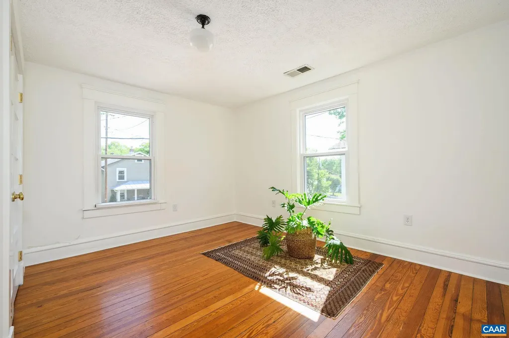 704 Blenheim Avenue Charlottesville VA 22902