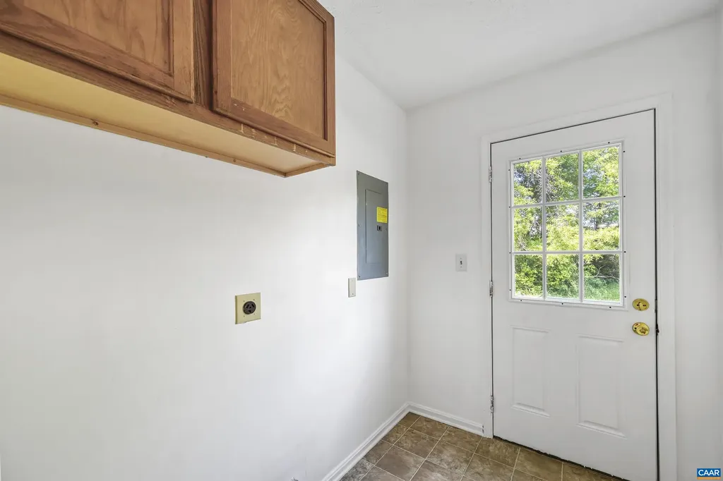 2445 Eastham Road Bumpass VA 23024