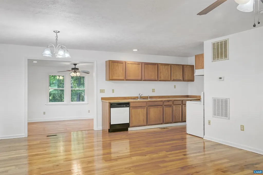 2445 Eastham Road Bumpass VA 23024