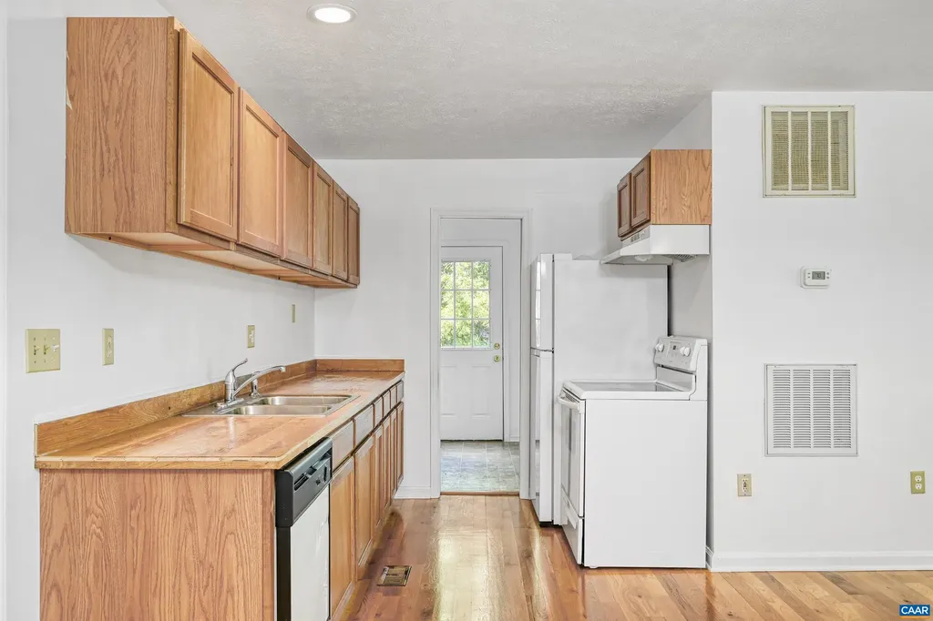 2445 Eastham Road Bumpass VA 23024