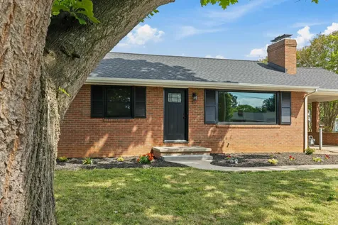217 Stonewall Drive Waynesboro VA 22980