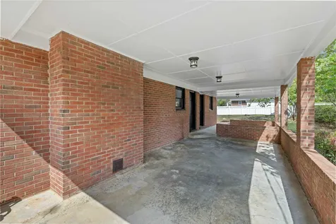 217 Stonewall Drive Waynesboro VA 22980