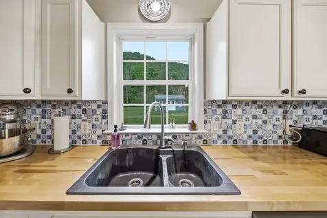 2645 Dry Run Road Luray VA 22835