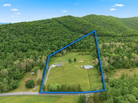 2645 Dry Run Road Luray VA 22835