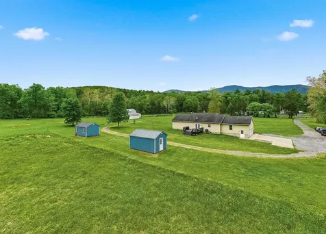2645 Dry Run Road Luray VA 22835