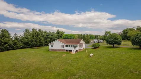 2220 Pinewoods Road Quicksburg VA 22847
