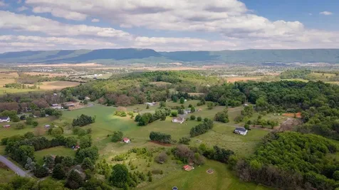 2220 Pinewoods Road Quicksburg VA 22847