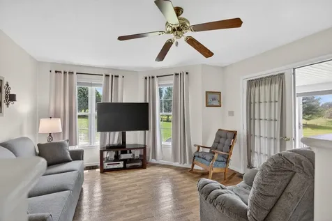 2220 Pinewoods Road Quicksburg VA 22847