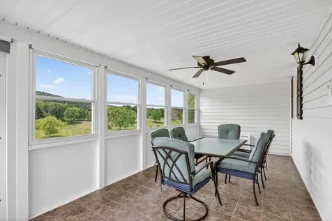 2220 Pinewoods Road Quicksburg VA 22847