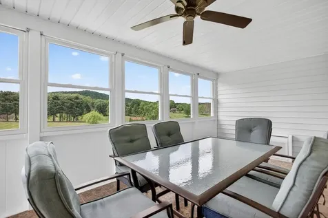 2220 Pinewoods Road Quicksburg VA 22847