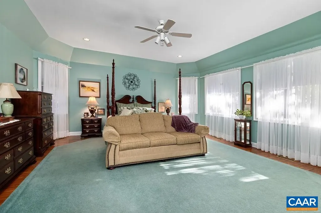 105 Saddleback Knoll Nellysford VA 22958