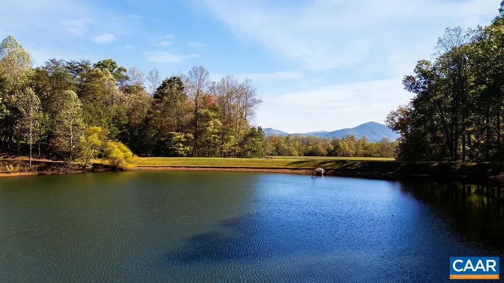 105 Saddleback Knoll Nellysford VA 22958