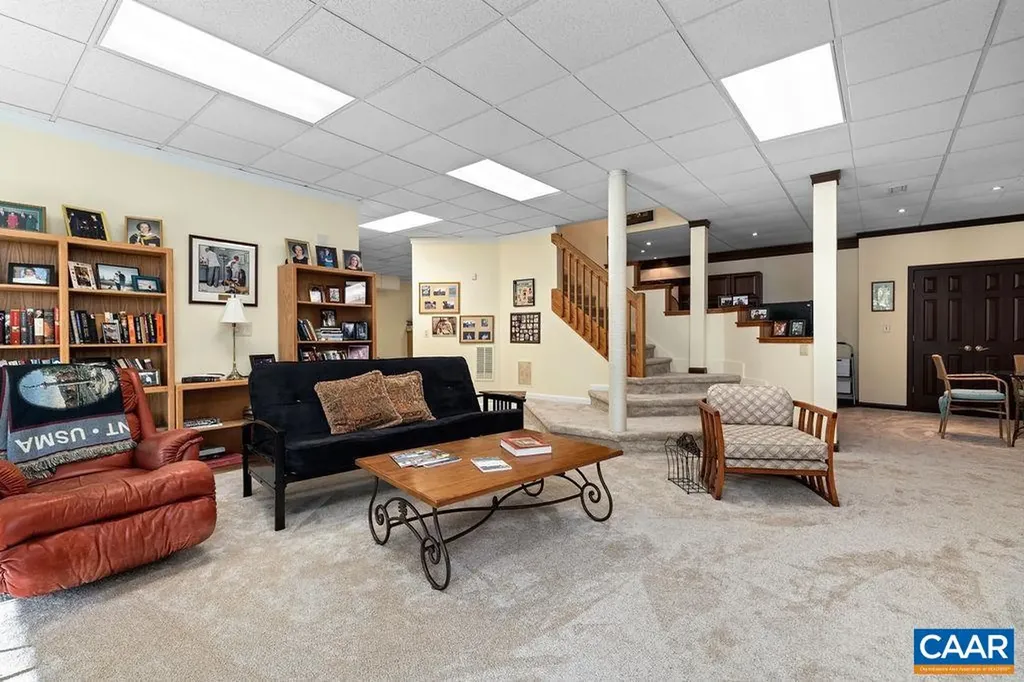105 Saddleback Knoll Nellysford VA 22958