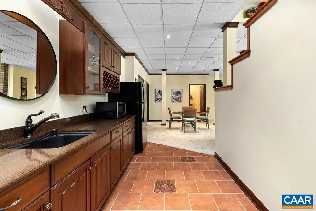 105 Saddleback Knoll Nellysford VA 22958