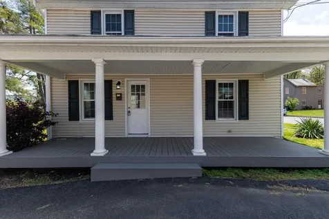 223 High Street W Woodstock VA 22664