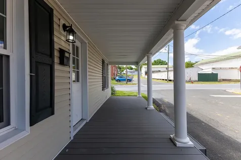 223 High Street W Woodstock VA 22664