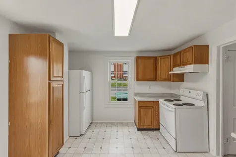 223 High Street W Woodstock VA 22664
