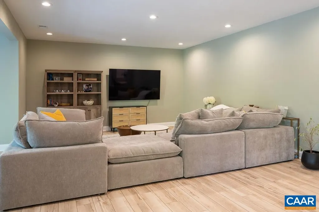 6574 Dick Woods Road Charlottesville VA 22903